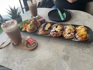 Pancakes for two and chocolate chai at greenhouse Café & PopUp in Esslingen