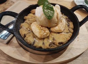 Cookie skillet at Virtuous Pie in Cologne