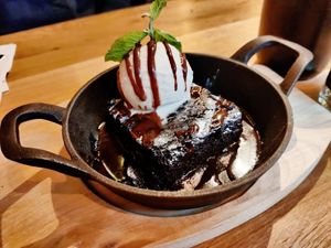  at Virtuous Pie in Cologne