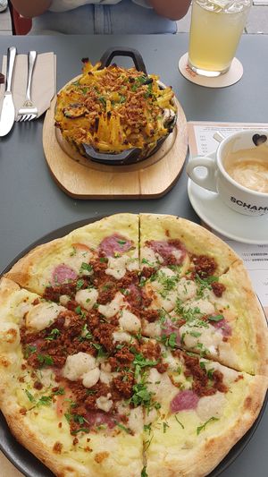  at Virtuous Pie in Cologne