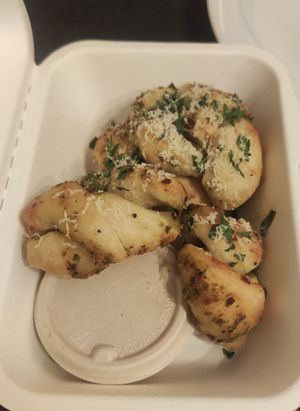 Garlic bread (to go) at Virtuous Pie in Cologne