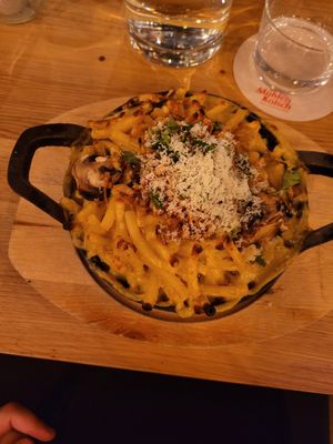  at Virtuous Pie in Cologne