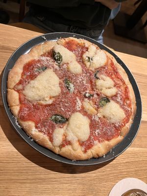 Margeritha gluten free   at Virtuous Pie in Cologne