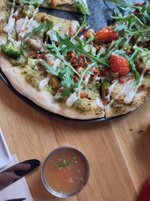 Pesto Pizza at Virtuous Pie in Cologne