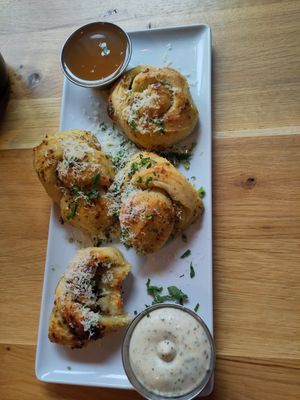 Vorspeise mit Knoblauch und "Parmesan" 💚 at Virtuous Pie in Cologne