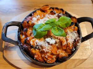 Meatball Pasta at Virtuous Pie in Cologne