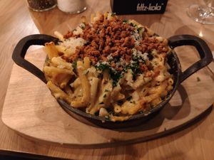 Macaroni and cheese at Virtuous Pie in Cologne