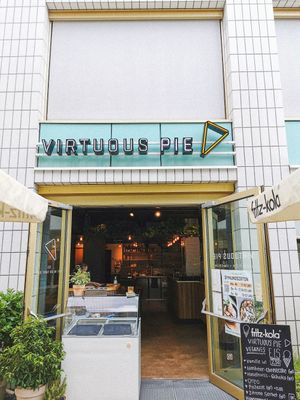  at Virtuous Pie in Cologne