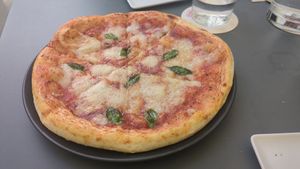 Margherita at Virtuous Pie in Cologne