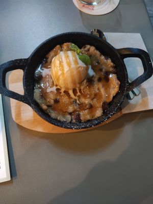  at Virtuous Pie in Cologne