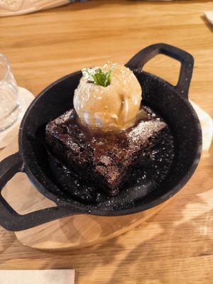  at Virtuous Pie in Cologne