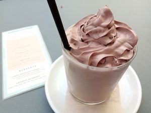 (heavenly!) nutella milkshake (summer special) at Virtuous Pie in Cologne