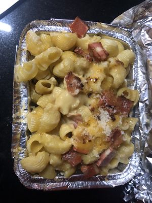 Mac and cheese  at El Vato Loco in Barcelona