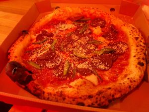 Supreme pizza at El Vato Loco in Barcelona