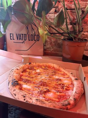 Cheeseburger pizza (without pickles)  at El Vato Loco in Barcelona