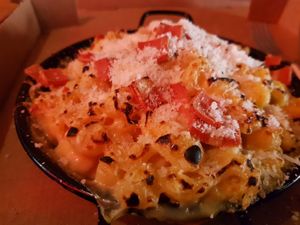 Mac and cheese at El Vato Loco in Barcelona