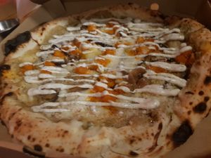 Baba ganoush pizza at El Vato Loco in Barcelona