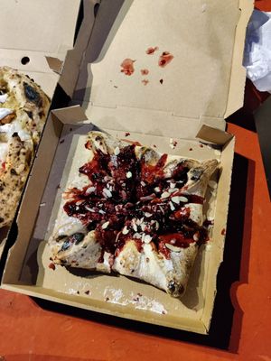 Sweet blueberry pizza at El Vato Loco in Barcelona