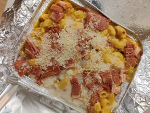 Mac n' cheese at El Vato Loco in Barcelona