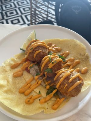 VEGAN Cauliflower tacos  at Muchos in Boracay