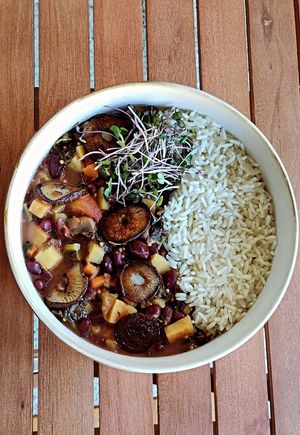 Feijoada de cogumelos at Makumba Ethnic and Street Food in Fafe
