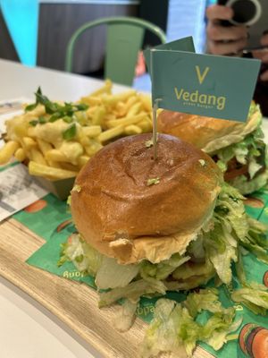  at Vedang Green Burger - Belgisches Viertel in Cologne