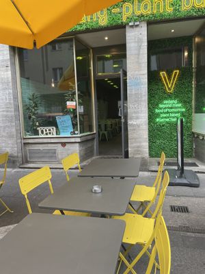   at Vedang Green Burger - Belgisches Viertel in Cologne