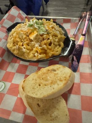 Buffalo Mac  at Ollie's Madison in Fitchburg