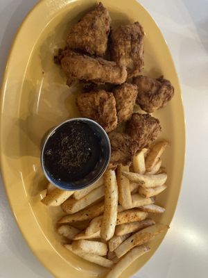 Dank nugs w/ pineapple teriyaki sauce #Veganuary at devil's lettuce in Richmond