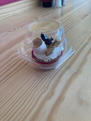 S’mores cupcake  at devil's lettuce in Richmond