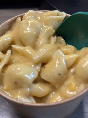 Mac and cheese   at devil's lettuce in Richmond