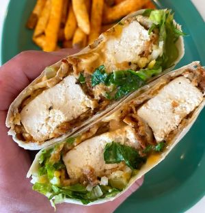 Devil Dog - field roast stadium dog, baked beans, mac and cheese, onions, and pickled jalapenos. at devil's lettuce in Richmond