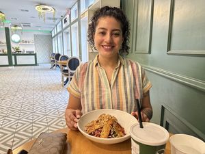 🥰  at Green Papaya in Dallas