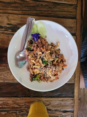 Pineapple fried rice at La Carotte Qui Rit in Surat Thani