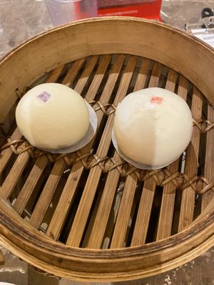 Red bean bun and yam bun  at SIN - Din Tai Fung 鼎泰豐 - Jewel in East Singapore