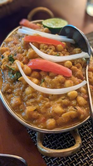 Veganized Punjabi Chana Masala 🍛 at Aroma Indian Restaurant in Ninh Binh