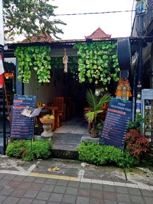 Front of warung at Healthy Warung in Gianyar