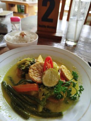 Curry tempeh at Healthy Warung in Gianyar