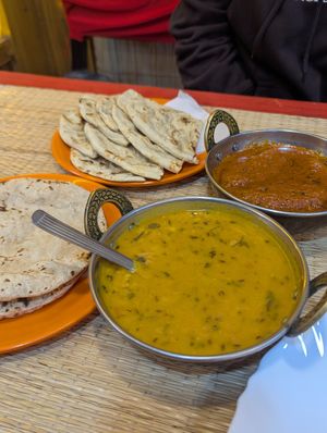 Dhal roti and veg kofta at Shankara Vegis in Agra