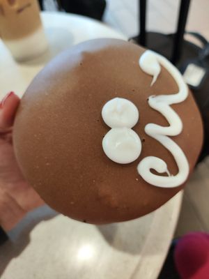 Maple cream at DEN - Voodoo Doughnut - Concourse B in Denver