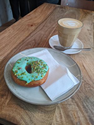  at Full Circle Coffee in Ghent