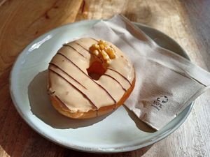 Donut at Full Circle Coffee in Ghent