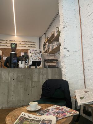   at Full Circle Coffee in Ghent