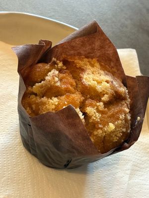 Muffin at Full Circle Coffee in Ghent