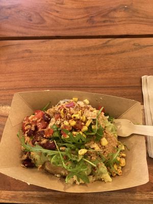 Hot oven potatoes with vegan topping  at Kadöffl in Wurzburg