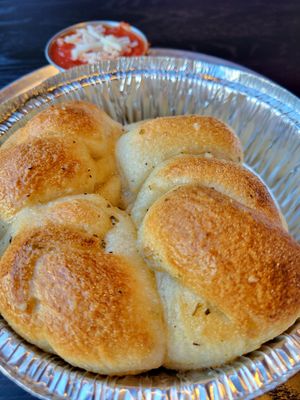 Garlic knot bread freshly baked at Forever Pie in Los Angeles