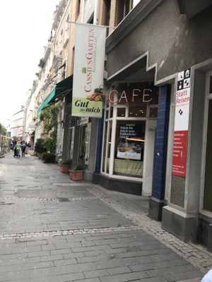 Walking street next to hauptbahnhof at Cassius Garten in Bonn