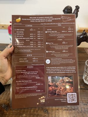   at Queen's Veggie Cafe in Chiba