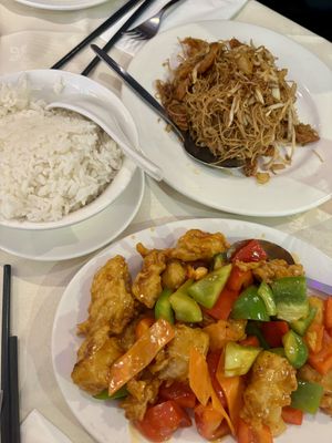 Sweet and sour chicken and vermicelli noodle   at Gerrard's Corner in London