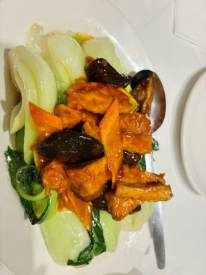 Kung Po vegan chicken   at Gerrard's Corner in London